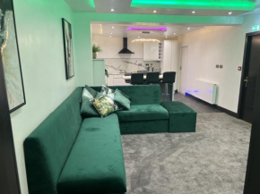 Feathers Suite